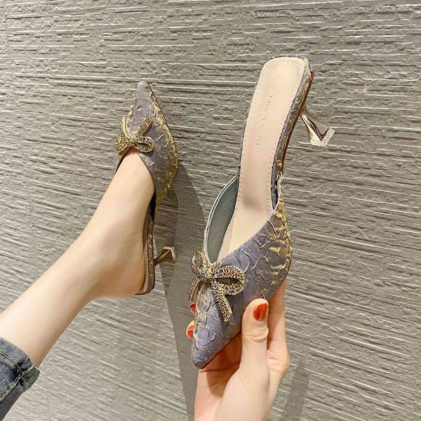 luxury slippers 905-8 spring and summer fashion 2021 women's sho cloth bow pointed baotou middle heel semi slippers, Black
luxury slippers 905-8 spring and summer fashion 2021 women's sho cloth bow pointed baotou middle heel semi slippers, Black