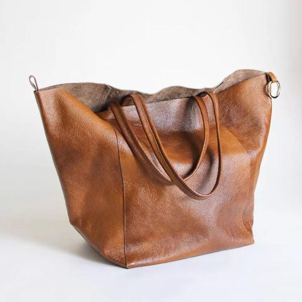 evening bags euro-american style 2021 big bag lady soft leather large capacity one shoulder tote
evening bags euro-american style 2021 big bag lady soft leather large capacity one shoulder tote