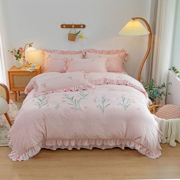 bedding sets 4pcs thickened milk wool princess style bed set double king size duvet cover sheet pillowcas
bedding sets 4pcs thickened milk wool princess style bed set double king size duvet cover sheet pillowcas