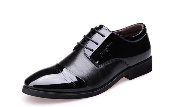 dress shoes spring men's business pointed breathable black and brown 
dress shoes spring men's business pointed breathable black and brown