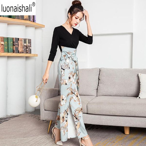 women's jumpsuits & rompers 2021 fashion office lady autumn knitted satin patchwork printing wide leg long o neck slim wrap jumpsuit, Black;white
women's jumpsuits & rompers 2021 fashion office lady autumn knitted satin patchwork printing wide leg long o neck slim wrap jumpsuit, Black;white