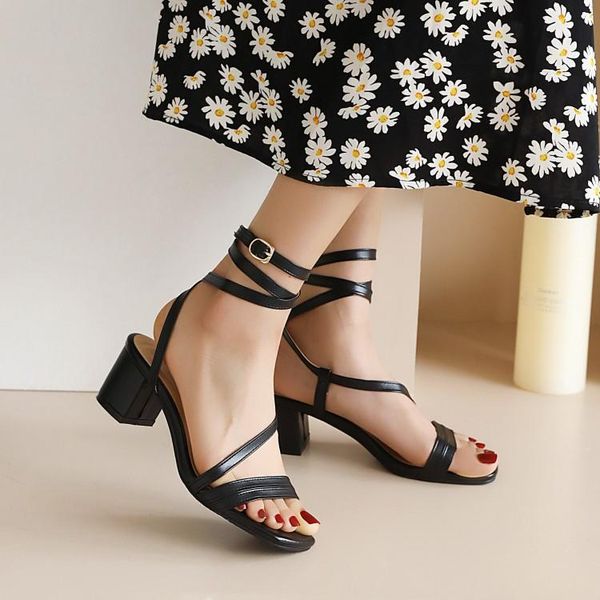 women sandals 2021 shoes high heel fashion zapatos de mujer heels plus size 31-52, Black
women sandals 2021 shoes high heel fashion zapatos de mujer heels plus size 31-52, Black