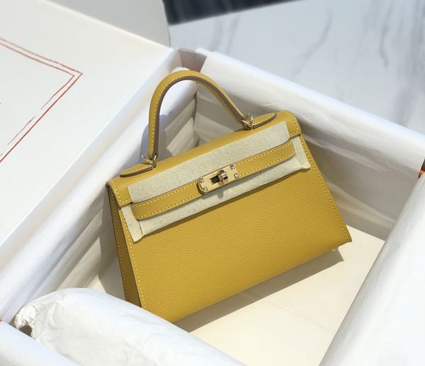 imported ep steel hardware handmade beeswax wire waist bags. it can be called the most classic and noble style in the big brands. semi-hand
imported ep steel hardware handmade beeswax wire waist bags. it can be called the most classic and noble style in the big brands. semi-hand