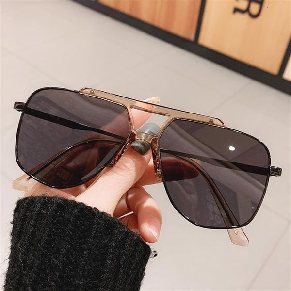 vintage oversized oval gradient sunglasses for women brand alloy uv400 driving sun glasses men double beam eyewear, White;black
vintage oversized oval gradient sunglasses for women brand alloy uv400 driving sun glasses men double beam eyewear, White;black