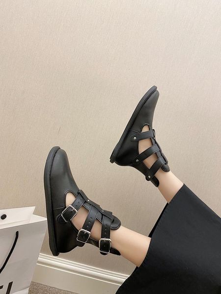 women's short boots 2021 summer trend fashion simple pure color hollow breathable flat retro sandals large size 35-40., Black
women's short boots 2021 summer trend fashion simple pure color hollow breathable flat retro sandals large size 35-40., Black