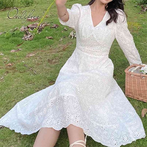 summer elegant women embroidery white dress v neck hollow out bohemain lace tunic beach party 210513, Black;gray
summer elegant women embroidery white dress v neck hollow out bohemain lace tunic beach party 210513, Black;gray