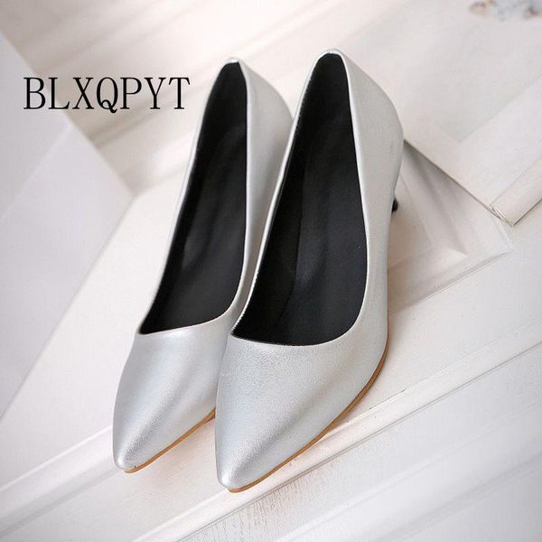 dress shoes big size 34-45 woman 2021 arrival wedding ladies low heel fashion sweet pointed toe women pumps t330, Black
dress shoes big size 34-45 woman 2021 arrival wedding ladies low heel fashion sweet pointed toe women pumps t330, Black