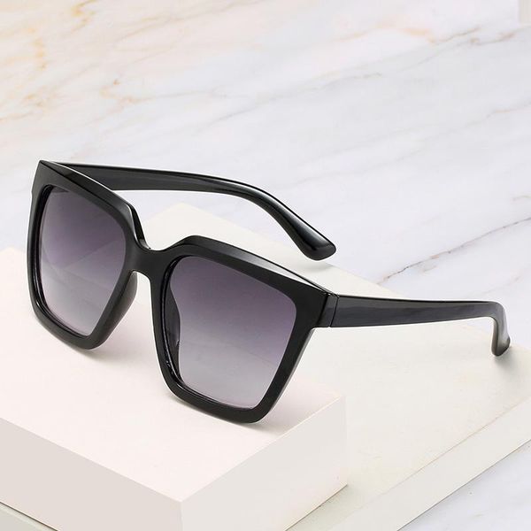 sunglasses trendy square fashion retro bright black simple men's street driving glasses, White;black
sunglasses trendy square fashion retro bright black simple men's street driving glasses, White;black