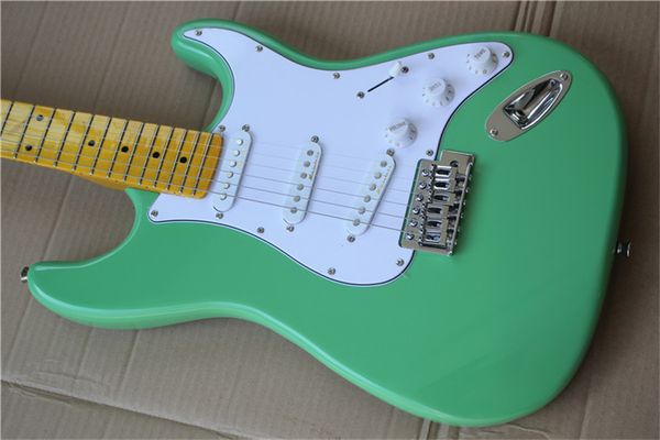 stract electric guitar green color silver hardware maple fingerboard basswood body high quality
stract electric guitar green color silver hardware maple fingerboard basswood body high quality