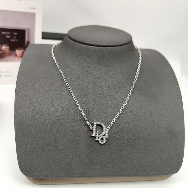 gift box new brass plated platinum inlaid diamond letter necklace women's net red fashion bow tie pearl necklace, Silver
gift box new brass plated platinum inlaid diamond letter necklace women's net red fashion bow tie pearl necklace, Silver
