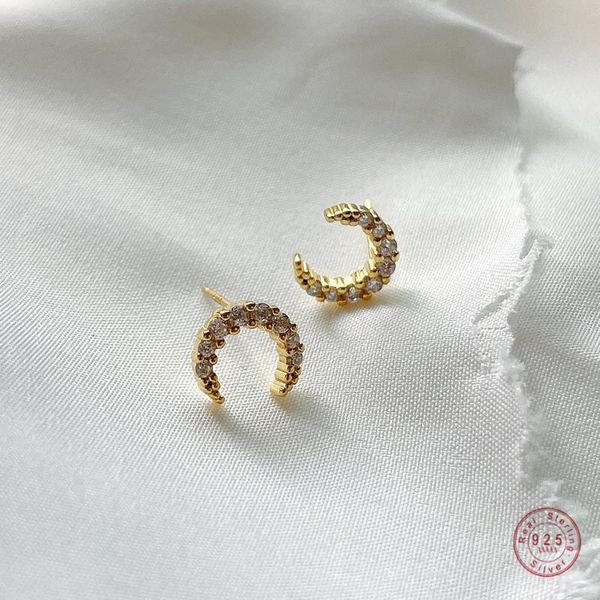 sterling silver korean version ssimple pavé colored crystal moon stud earrings women luxury wedding jewelry, Golden;silver
sterling silver korean version ssimple pavé colored crystal moon stud earrings women luxury wedding jewelry, Golden;silver
