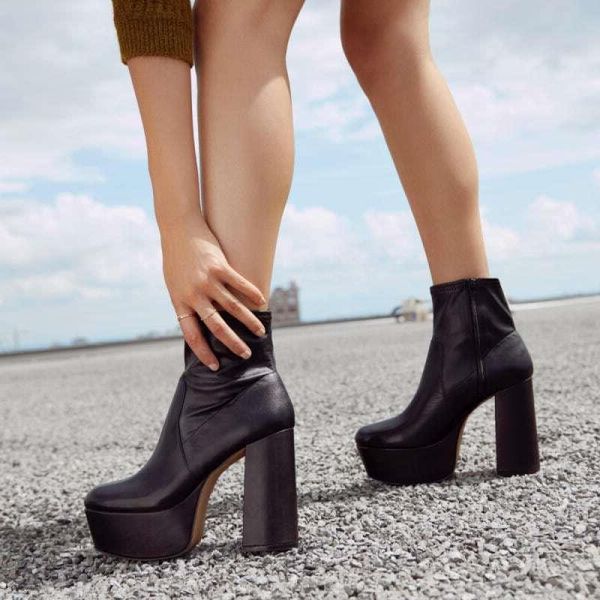 boots 2021 ankle women fashion extreme high heels platform ladies shoes pu leather black snake print
boots 2021 ankle women fashion extreme high heels platform ladies shoes pu leather black snake print