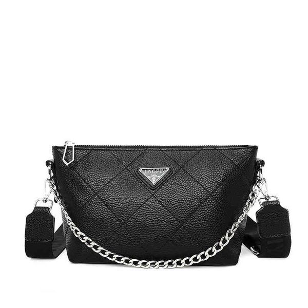 2022 factory wholesale new leather fashion single shoulder lingge chain saddle net red korean oblique cross women's bag
2022 factory wholesale new leather fashion single shoulder lingge chain saddle net red korean oblique cross women's bag