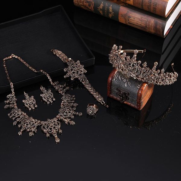 earrings & necklace crystal jewelry set handmade inlaid rhinestone wedding party decorative turkish crown ring earring bracelet, Silver
earrings & necklace crystal jewelry set handmade inlaid rhinestone wedding party decorative turkish crown ring earring bracelet, Silver