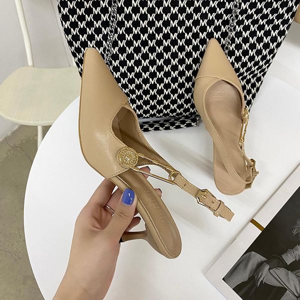 dress shoes simple solid color baotou ladies sandals spring and summer fashion all-match pointed shallow mouth daily commuter high heels, Black
dress shoes simple solid color baotou ladies sandals spring and summer fashion all-match pointed shallow mouth daily commuter high heels, Black
