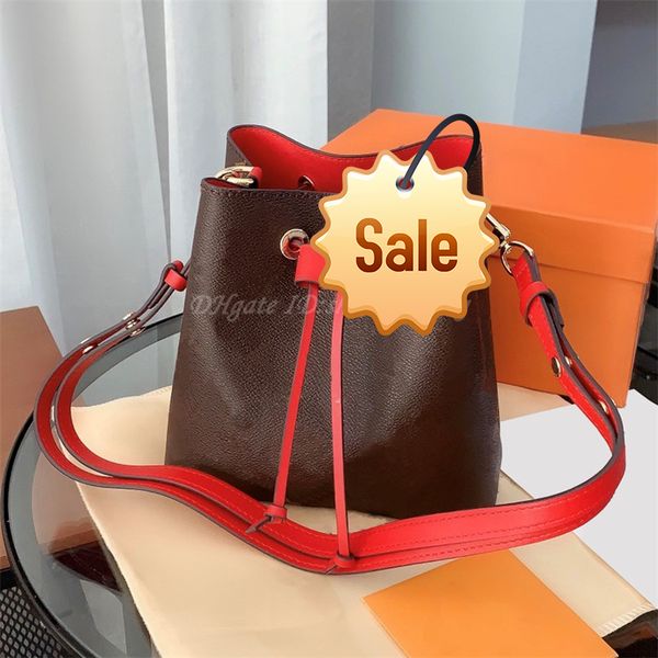 CLASSIC FLOWER Ladies 2021 Women Luxurys Designers Bucket Shoulder Bag Handbag Crossbody String Tote Shopping Bags Backpack Handbags Purse W, Red;black
CLASSIC FLOWER Ladies 2021 Women Luxurys Designers Bucket Shoulder Bag Handbag Crossbody String Tote Shopping Bags Backpack Handbags Purse W, Red;black