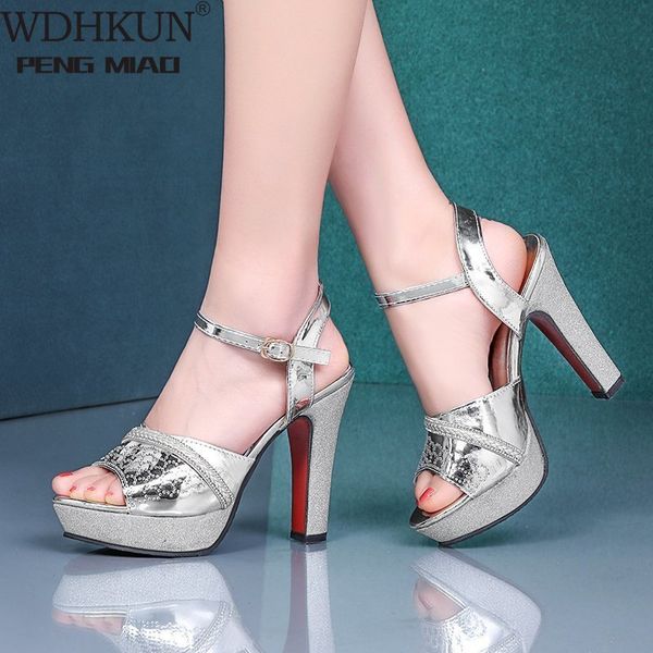 sandals 2021 summer stiletto female patent leather fish mouth word buckle high heels waterproof platform nightclub 1br2, Black
sandals 2021 summer stiletto female patent leather fish mouth word buckle high heels waterproof platform nightclub 1br2, Black