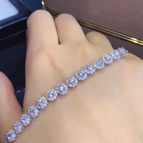 charm bracelets mdina real diamond armband 925 sterling silver white stone bangle voor vrouwen fijne bruiloft sieraden, Golden;silver
charm bracelets mdina real diamond armband 925 sterling silver white stone bangle voor vrouwen fijne bruiloft sieraden, Golden;silver