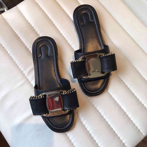 80% off store online classics brand women's slippers genuine leather summer for woman outside beach slides bow, Black
80% off store online classics brand women's slippers genuine leather summer for woman outside beach slides bow, Black