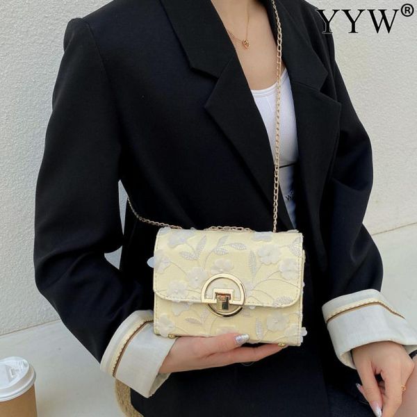 evening bags lady's leisure shoulder flower armpit bag handbag female 2021 trend hand design messenger clutch sac de luxe femme
evening bags lady's leisure shoulder flower armpit bag handbag female 2021 trend hand design messenger clutch sac de luxe femme