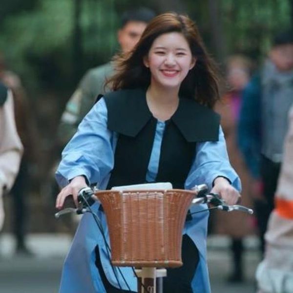 women's jackets i like you, zhao lusi, gu shengnan, same style clothes stitching fake two medium length blue shirt fashion top, Black;brown
women's jackets i like you, zhao lusi, gu shengnan, same style clothes stitching fake two medium length blue shirt fashion top, Black;brown