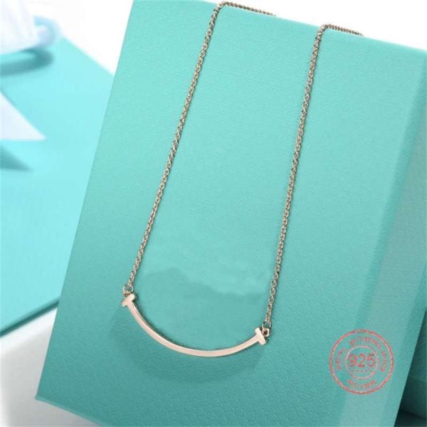 original s925 silver classic sweet smile pendant necklace gold rose white fashion. korean/japanese 210929
original s925 silver classic sweet smile pendant necklace gold rose white fashion. korean/japanese 210929