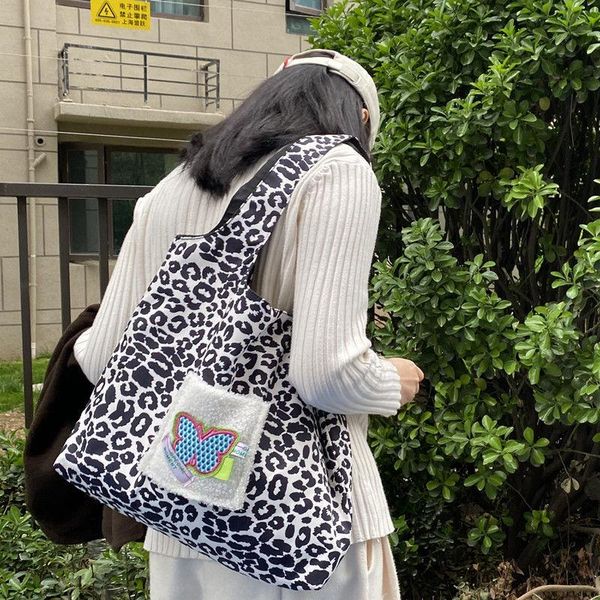 evening bags leopard pattern shopper bag for women female simple large capacity travel casual tote handbags ladies durable shoulder vest
evening bags leopard pattern shopper bag for women female simple large capacity travel casual tote handbags ladies durable shoulder vest