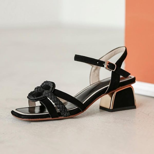 100% suede leather ladies square heels sandals woman shoes flip-flop summer casual black red beach
100% suede leather ladies square heels sandals woman shoes flip-flop summer casual black red beach