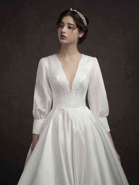 luxury street style dresses wedding french white elegant v-neck long sleeve satin long sleeve high waist thin wtern main wedding, Black;pink
luxury street style dresses wedding french white elegant v-neck long sleeve satin long sleeve high waist thin wtern main wedding, Black;pink