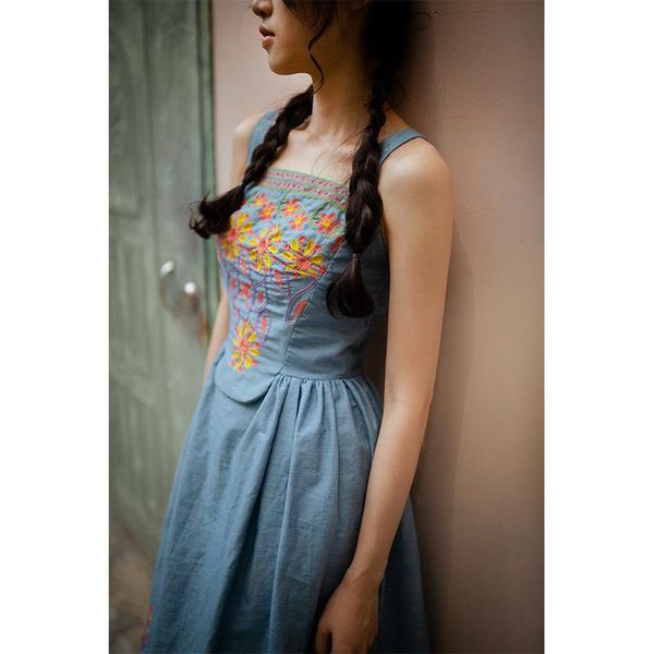 casual dresses women dress summer french pastoral style embroidery floral 100%cotton denim midi lolita cute high waist suspender, Black;gray
casual dresses women dress summer french pastoral style embroidery floral 100%cotton denim midi lolita cute high waist suspender, Black;gray
