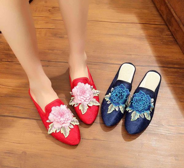 70% off factory online new style embroidered mu three dimensional embroidered baotou half slipper sandal, Black
70% off factory online new style embroidered mu three dimensional embroidered baotou half slipper sandal, Black