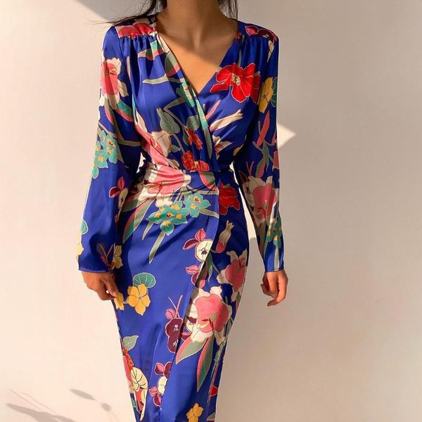 casual dresses 2021 summer fashion elegant floral print high waist with belt women maxi dress long sleeve deep v-neck bodycon, Black;gray
casual dresses 2021 summer fashion elegant floral print high waist with belt women maxi dress long sleeve deep v-neck bodycon, Black;gray