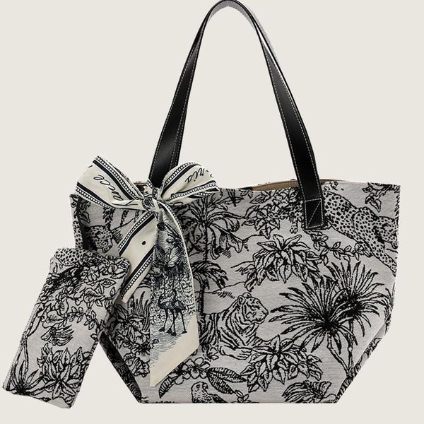 evening bags large-capacity canvas bag female 2021 embroidery forest pattern handbag fashion lady shoulder trend wild bow wallet
evening bags large-capacity canvas bag female 2021 embroidery forest pattern handbag fashion lady shoulder trend wild bow wallet