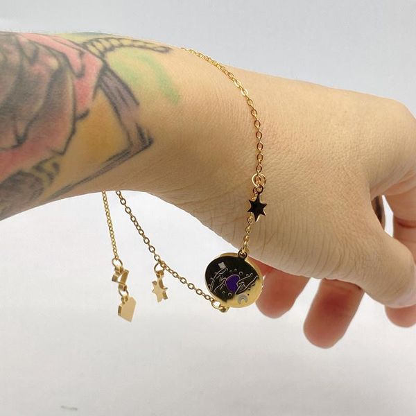 charm bracelets 2021 tarot card pendant vintage square amulet moon sun world love power women bracelet jewelry gift, Golden;silver
charm bracelets 2021 tarot card pendant vintage square amulet moon sun world love power women bracelet jewelry gift, Golden;silver