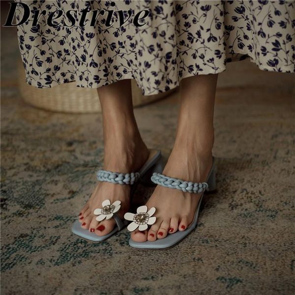 slippers drestrive women's slipper flower square toe high heels 5.5 cm cow leather 2021 summer girls flip flops dress thick heel blue, Black
slippers drestrive women's slipper flower square toe high heels 5.5 cm cow leather 2021 summer girls flip flops dress thick heel blue, Black