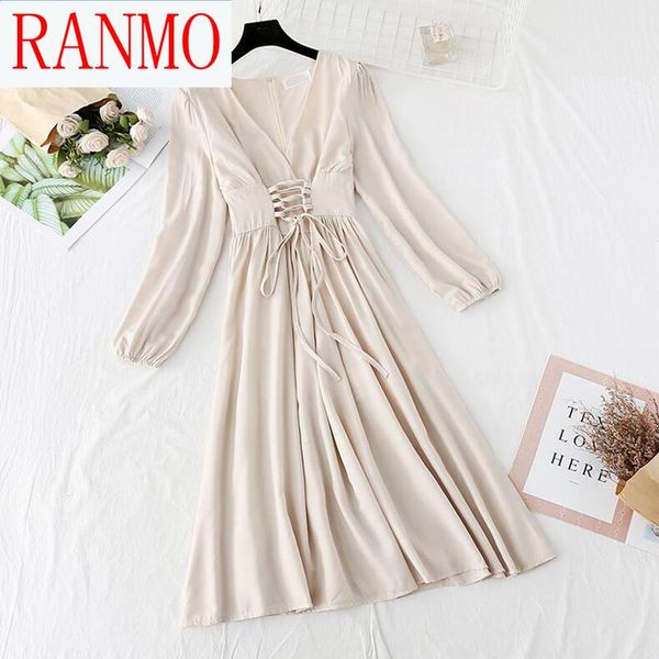 solid vintage v-neck bandage dress 2021 spring elegant slim party women high waist long sleeve midi vestidos casual dresses, Black;gray
solid vintage v-neck bandage dress 2021 spring elegant slim party women high waist long sleeve midi vestidos casual dresses, Black;gray