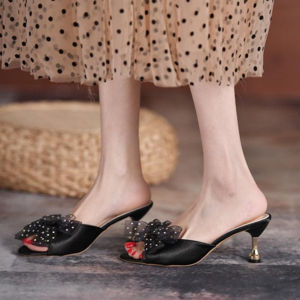 slippers 2021 women's bowknot color diamond peep toe gold sequin high heels banquet wedding women shoes black lace sandals
slippers 2021 women's bowknot color diamond peep toe gold sequin high heels banquet wedding women shoes black lace sandals