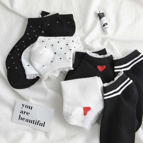 japanese style dot love patterned lace women socks original casual ankle for female breathable comfortable sox trendy, Black;white
japanese style dot love patterned lace women socks original casual ankle for female breathable comfortable sox trendy, Black;white
