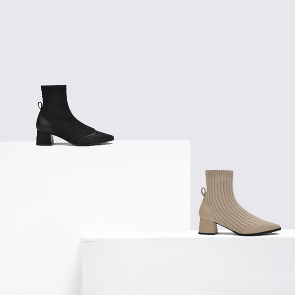 small ck sho 2021 autumn trend fashion versatile anti slip women's flying woven square head middle heel socks boots short, Black
small ck sho 2021 autumn trend fashion versatile anti slip women's flying woven square head middle heel socks boots short, Black