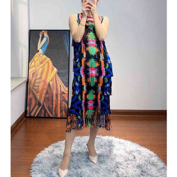 casual dresses 2021 summer sleeveless tassel dress miyak fold women's fashionable plus size slimming mid-length high flexibility w, Black;gray
casual dresses 2021 summer sleeveless tassel dress miyak fold women's fashionable plus size slimming mid-length high flexibility w, Black;gray