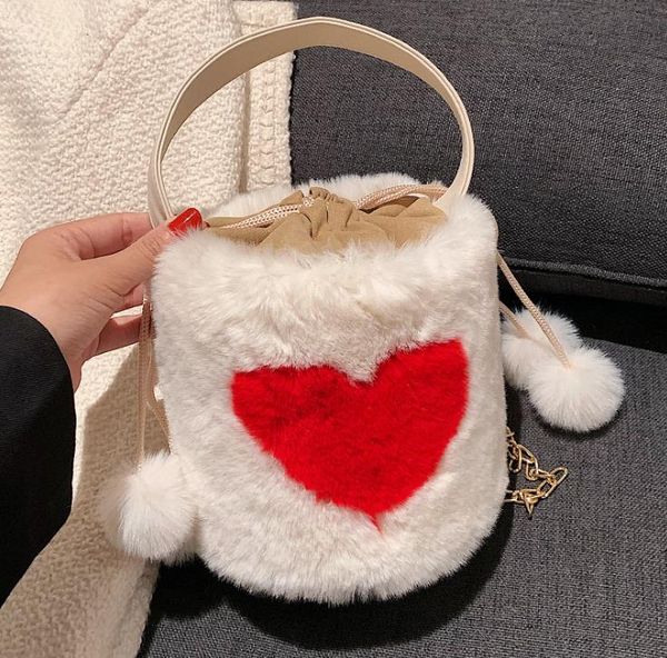 autumn/winter chain love messenger bag niche design cute girl hairy portable bucket bags
autumn/winter chain love messenger bag niche design cute girl hairy portable bucket bags