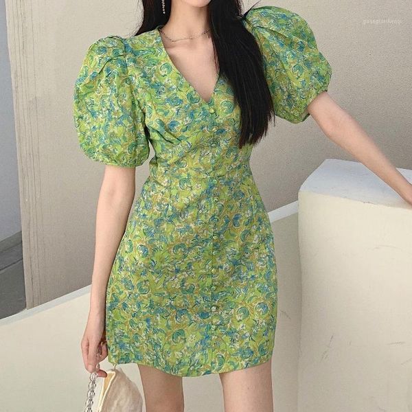 party dresses 2021 french vintage women elegant kawaii v-neck sweet floral female casual puff sleeve beach dress summer, White;black
party dresses 2021 french vintage women elegant kawaii v-neck sweet floral female casual puff sleeve beach dress summer, White;black