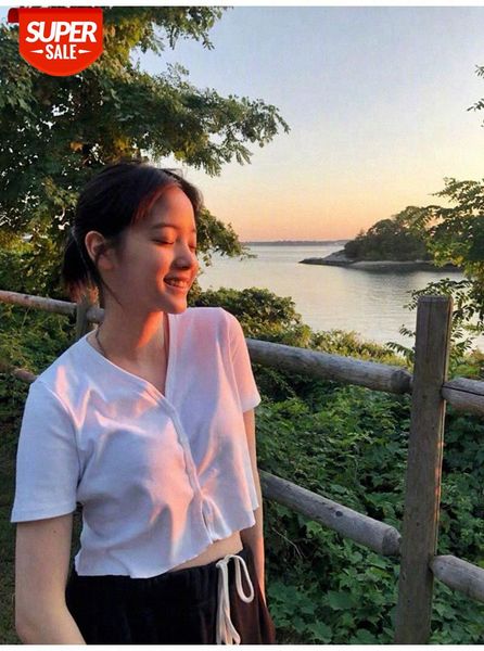 korean version of chic white short t-shirt women loose v-neck short-sleeved cardigan single-breasted waist and navel clothes #p83z
korean version of chic white short t-shirt women loose v-neck short-sleeved cardigan single-breasted waist and navel clothes #p83z