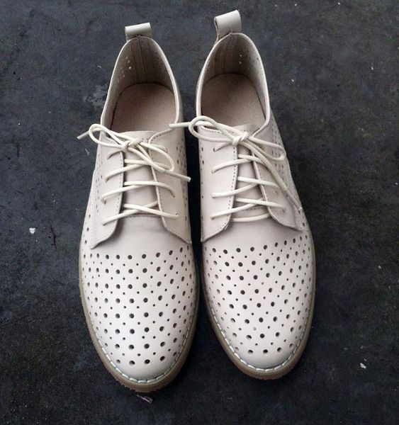 dress shoes spring summer hollow lace single genuine leather low heel white hole casual breathable women oxford for, Black
dress shoes spring summer hollow lace single genuine leather low heel white hole casual breathable women oxford for, Black