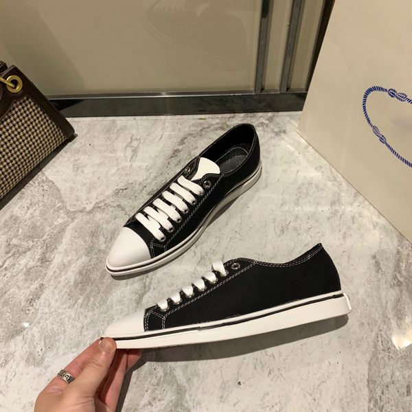 designer high-quality fashionable women's shoes, canvas laces, comfortable, non-slip and wear-resistant,, Black
designer high-quality fashionable women's shoes, canvas laces, comfortable, non-slip and wear-resistant,, Black