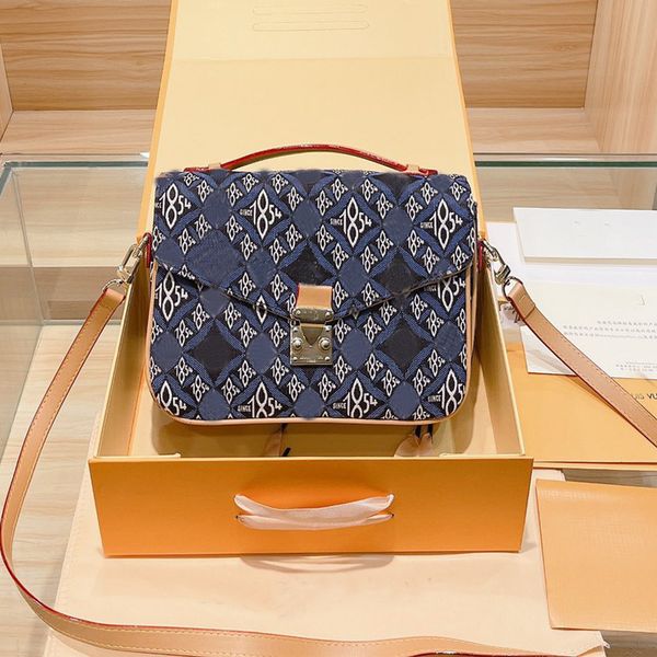 crossbody bag adjustable strap single shoulder bag women handbag purse old flower graffiti messenger bag fashion satchel wallet high quality
crossbody bag adjustable strap single shoulder bag women handbag purse old flower graffiti messenger bag fashion satchel wallet high quality