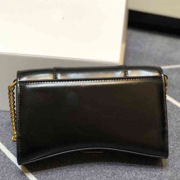bag ladies shoulder designer messenger chain bags women pure color handbag fashion classic brand travel holiday party coin purse
bag ladies shoulder designer messenger chain bags women pure color handbag fashion classic brand travel holiday party coin purse