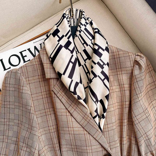 90*90cm professional silk large square scarf with geometric pattern office lady shawls headband warm shawl turban, Blue;gray
90*90cm professional silk large square scarf with geometric pattern office lady shawls headband warm shawl turban, Blue;gray