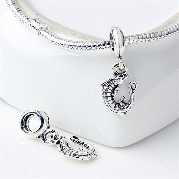 crocodile dangle alloy charm bead fashion women jewelry stunning european style fit for diy bracelet necklace panza005-8, Bronze;silver
crocodile dangle alloy charm bead fashion women jewelry stunning european style fit for diy bracelet necklace panza005-8, Bronze;silver