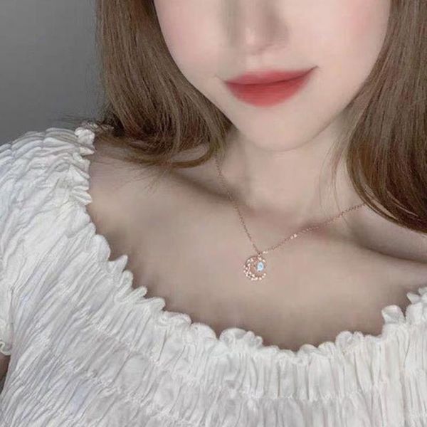 pendant necklaces 2021 fashion personality moon shaped korean style luxury crescent for friend gift, Silver
pendant necklaces 2021 fashion personality moon shaped korean style luxury crescent for friend gift, Silver